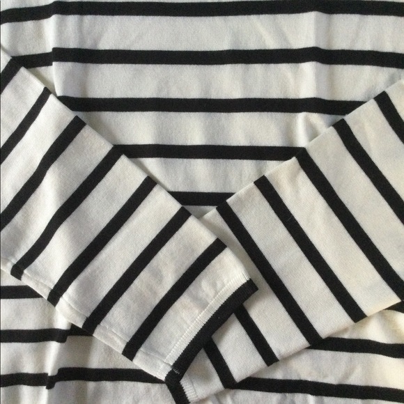 🆕 Jones New York Striped Sweater Top 🖤🦢 - Picture 4 of 10